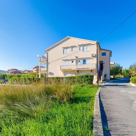Apartments Marija P Lopar Exterior photo