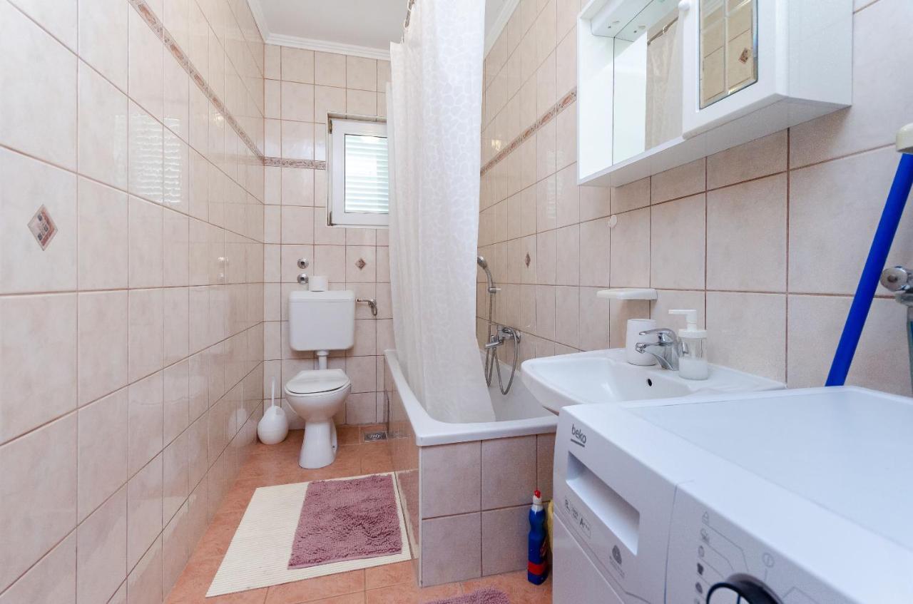 Apartments Marija P Lopar Exterior photo