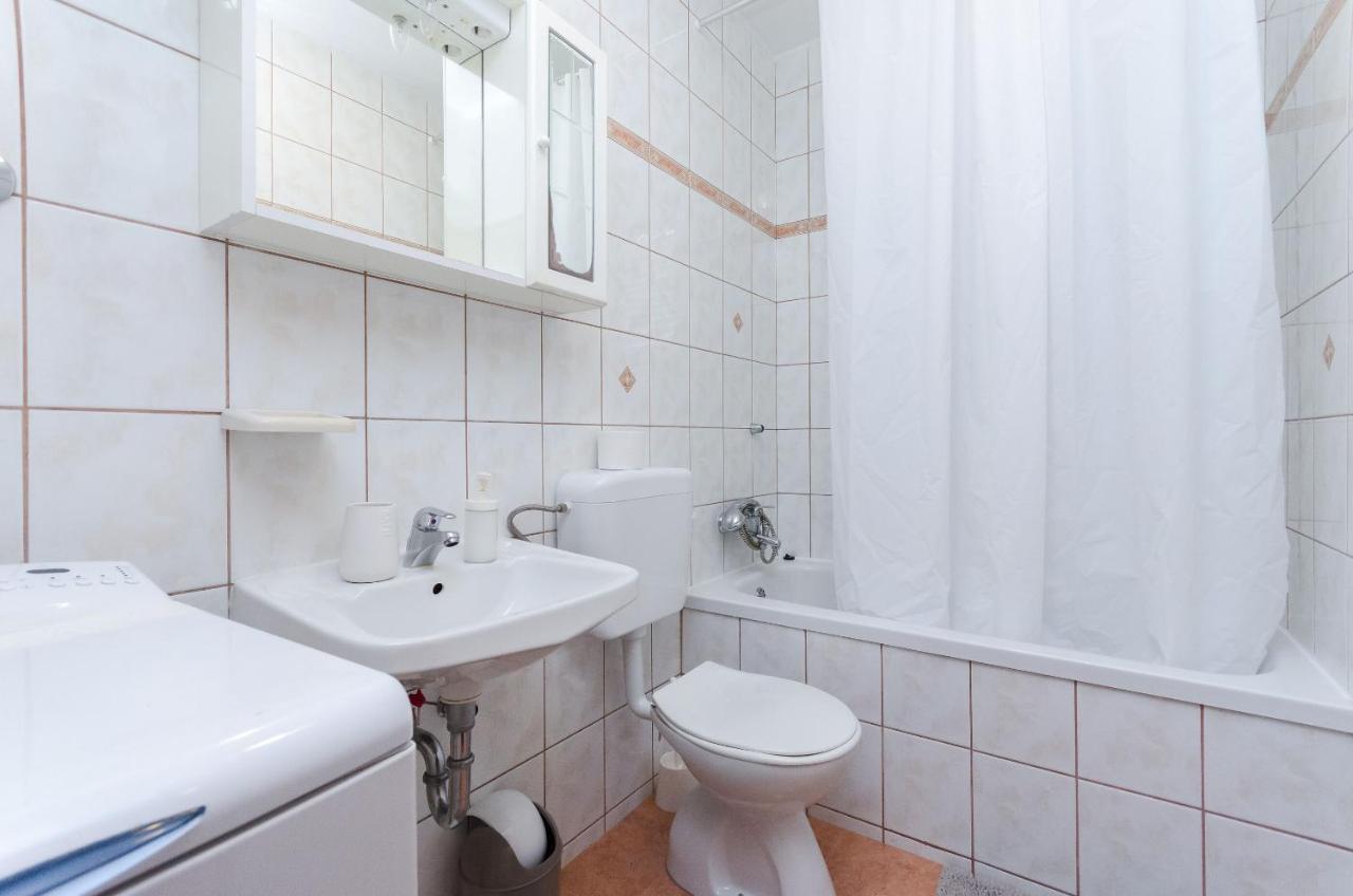 Apartments Marija P Lopar Exterior photo